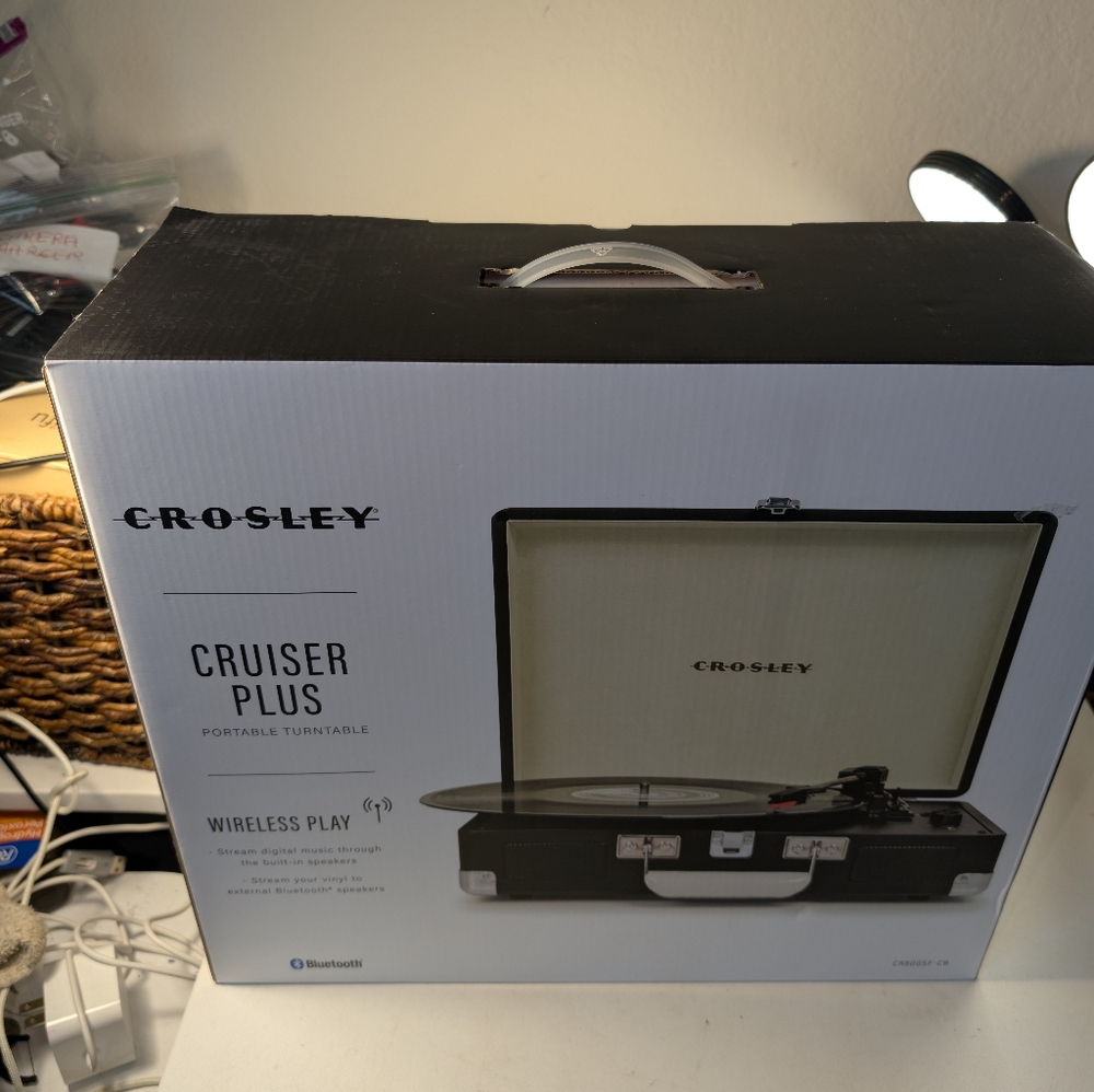 Crosley - Cruiser Portable Turntable - ChalkboardModel:CR8005A-CB